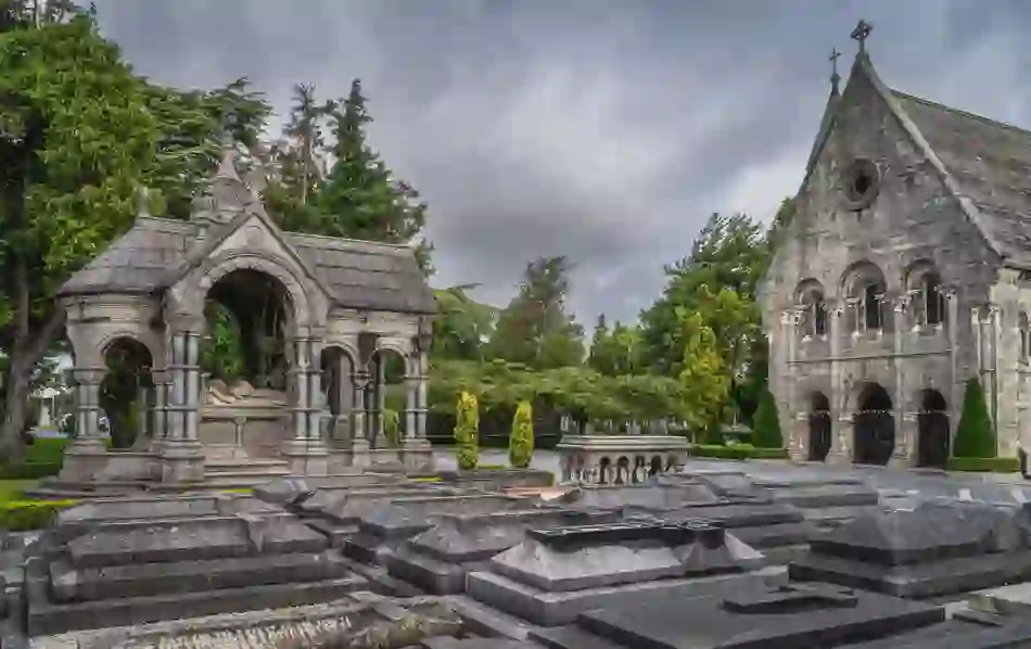 glasnevin-cemetery-crypt-glasnevin-dublin-city-v1