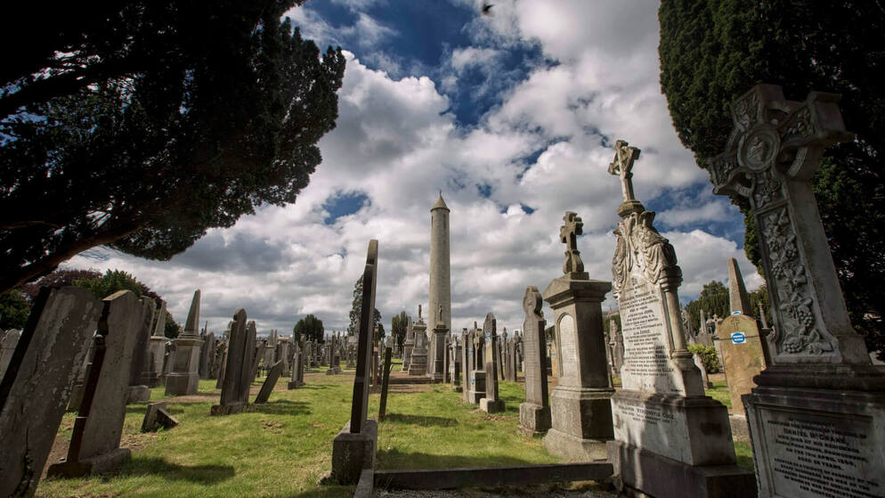 glasnevin-cemetery-gravestones-glasnevin-dublin-city-hero-v1