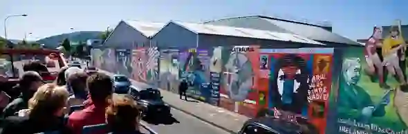 bus-tour-belfast-strip-image