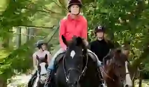 w310_horse-riding_main_611x355