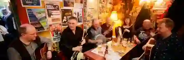 derry-concierge-pub-two-strip