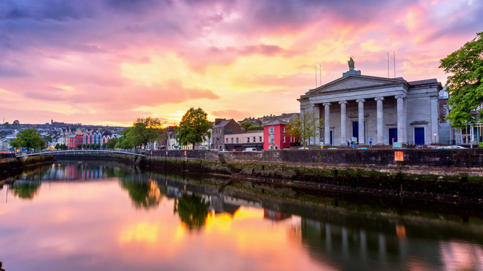 cork-on-a-budget-bg-desktop2