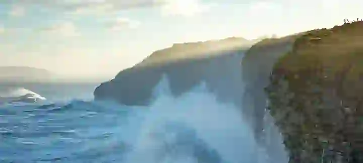 surf-coast-easkeycliffs-bg-desktop