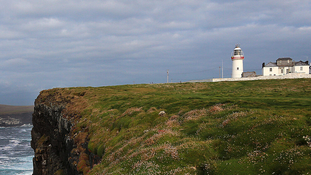 stay-in-a-lighthouse-bg-desktop