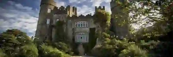 malahide-castle-coastal-tour-strip-five