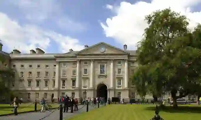 background-trinity-college